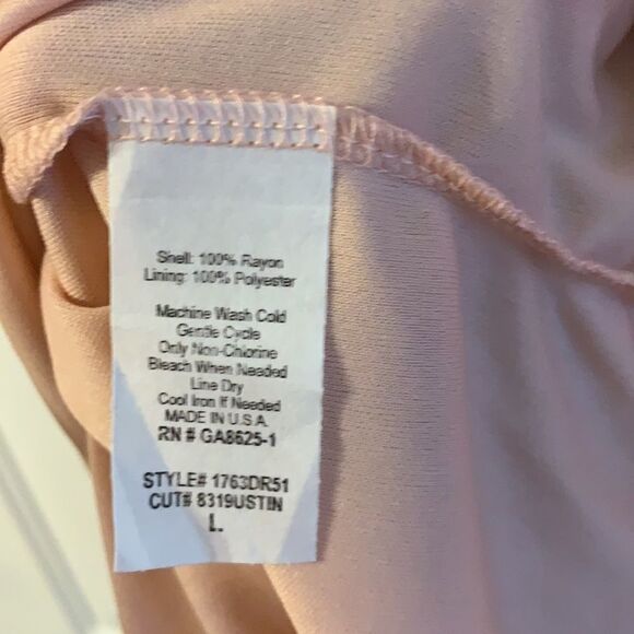 ReneeC NWT large Blush color dress with partially open back. - Picture 6 of 8